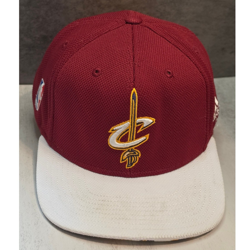 Adidas Cleveland Cavaliers NBA Snapback Hat Wine White Burgundy OSFM